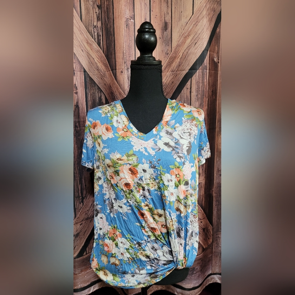 NWOT Women's Blue Floral Side Knot Detail Top
